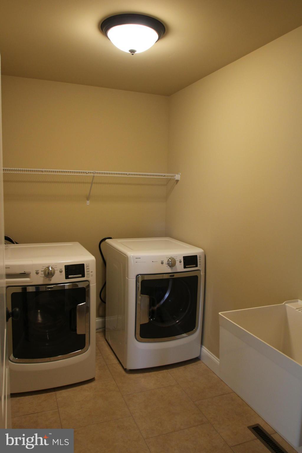 2428 Cornwall Road Chambersburg, PA 17202 - Photo 17 of 28 Laundry Room