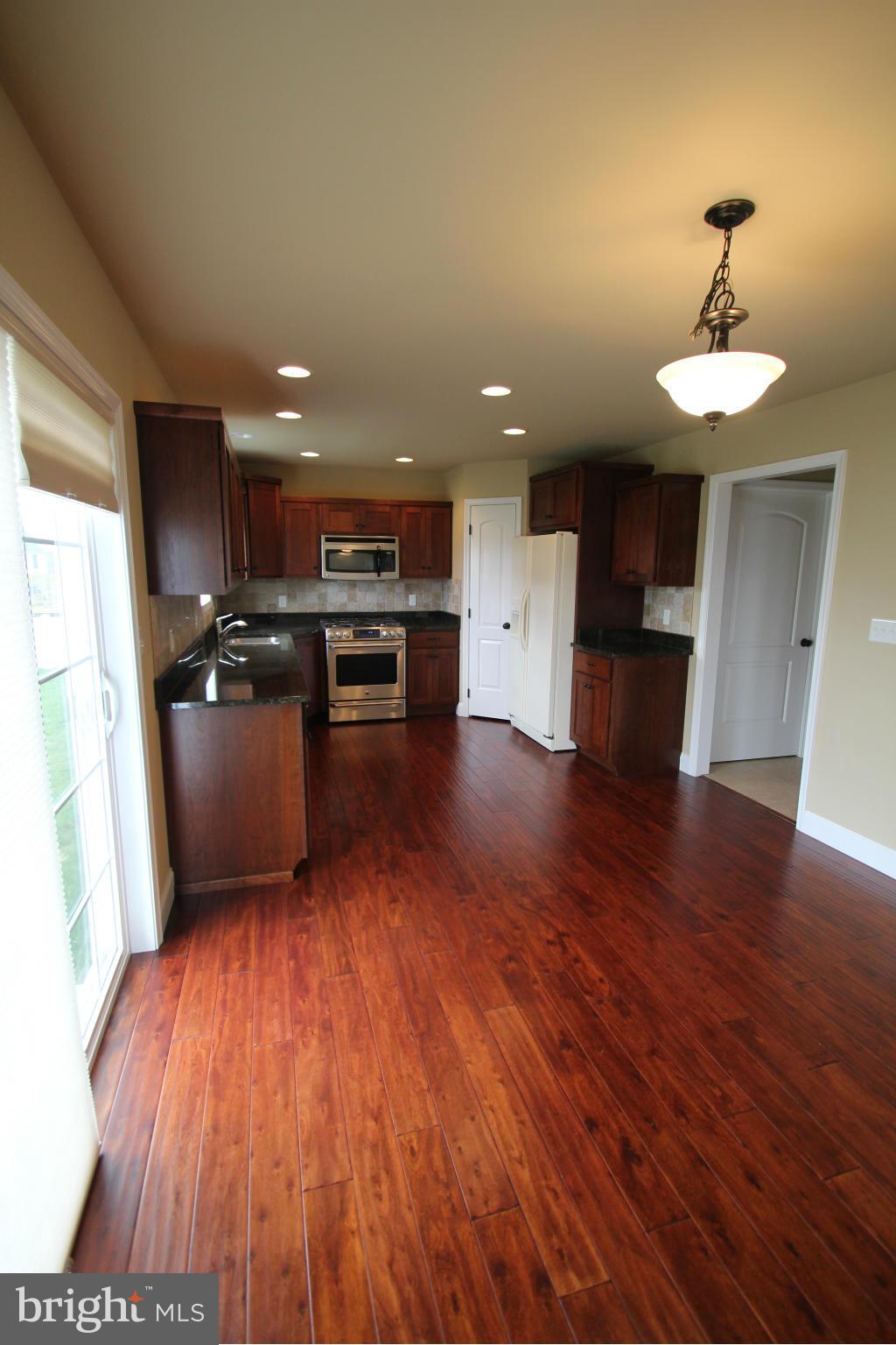 2428 Cornwall Road Chambersburg, PA 17202 - Photo 7 of 28 Kitchen
