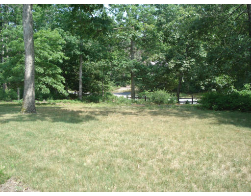 15 Woodland Road Rochester, MA 02770 - Photo 4 of 16