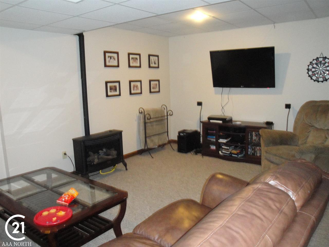 7079 General Squier Road Almont, MI 48003 - Photo 20 of 26 31374328-19.JPG