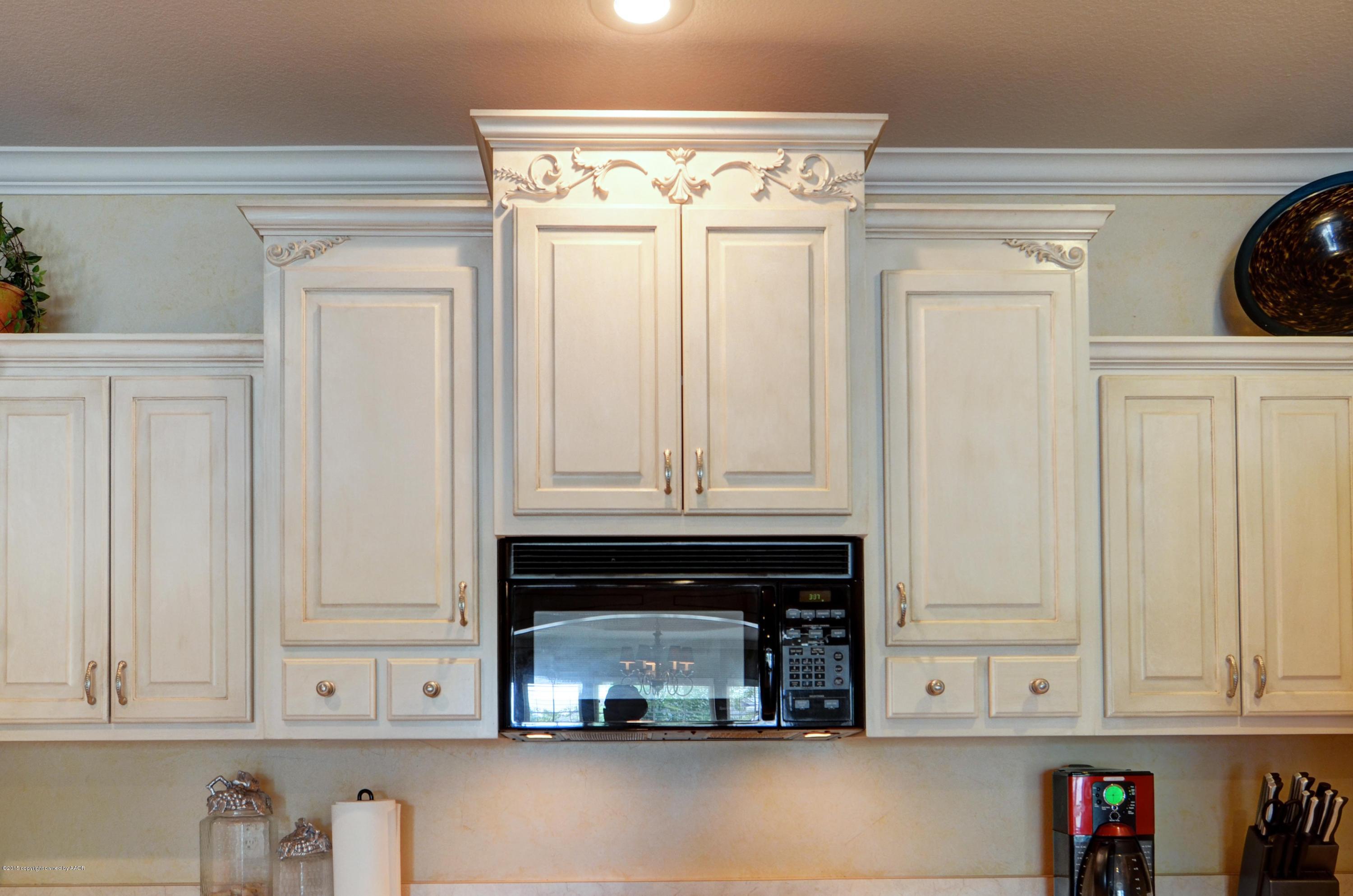 6500 Rally Road Amarillo, TX 79119 - Photo 11 of 25 11 Kitchen Cabinets