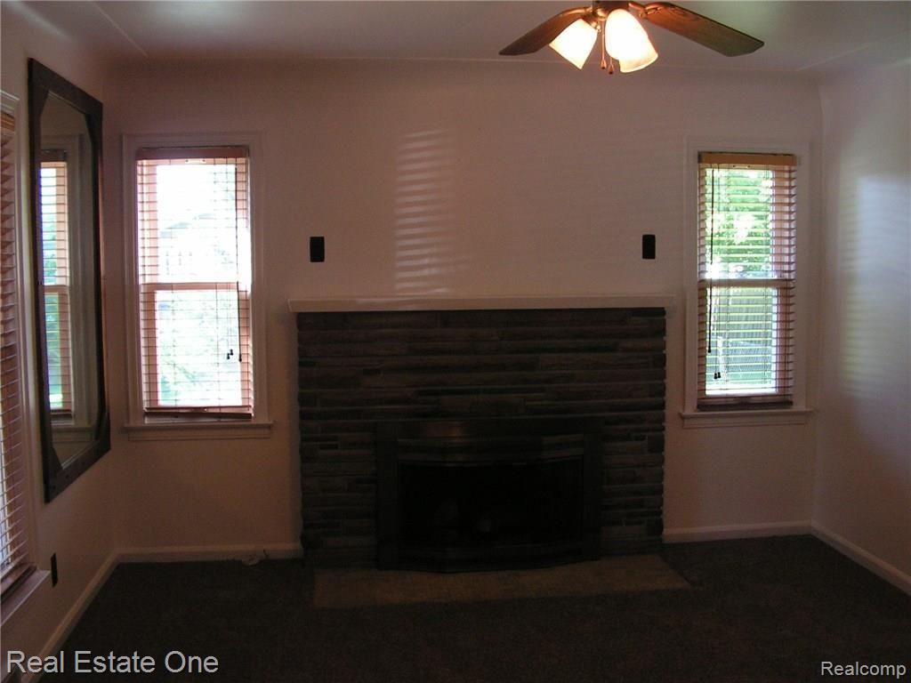 16939 Stephens Road Eastpointe, MI 48021 - Photo 8 of 15 PICT0018.JPG