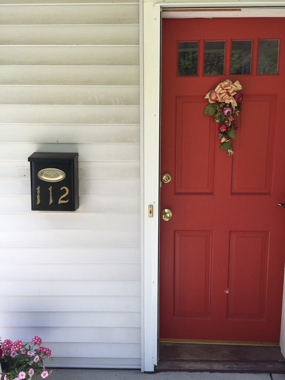 112 Hampton Street Auburn, MA 01501 - Photo 3 of 30