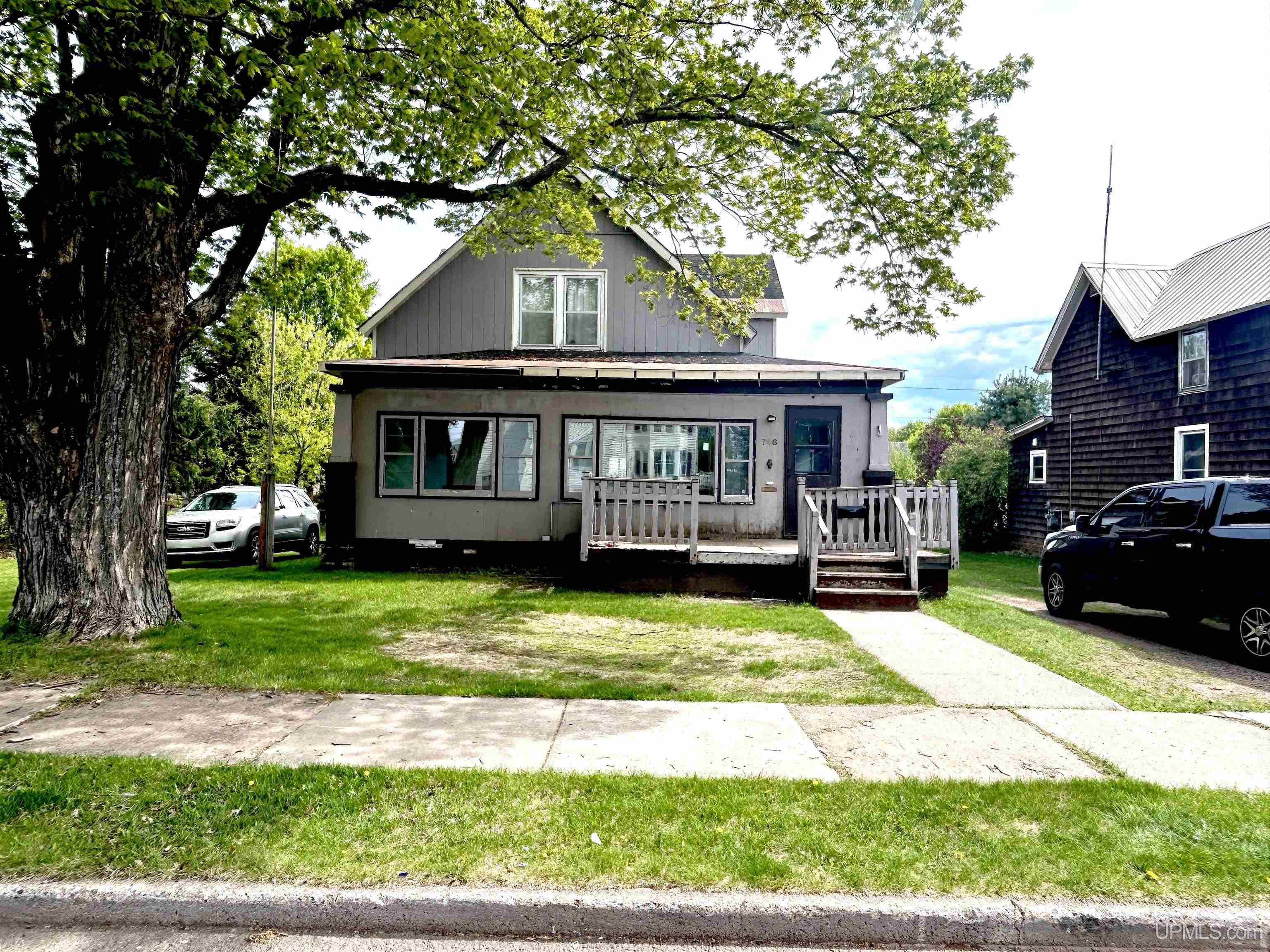 746 Maurice Street Ishpeming, MI 49849 - Photo 3 of 31