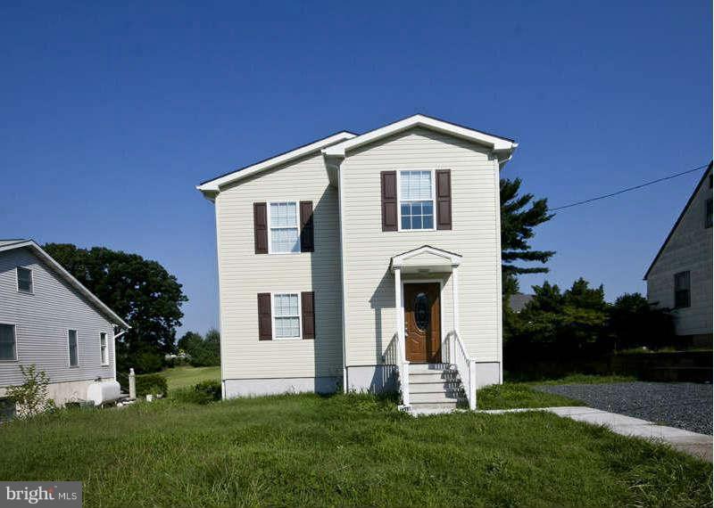 7518 Riddle Avenue Baltimore, MD 21224 - Photo 2 of 30 Exterior Front