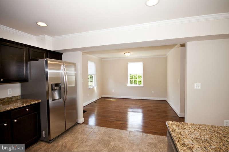 7518 Riddle Avenue Baltimore, MD 21224 - Photo 11 of 30 Kitchen