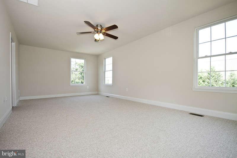 7518 Riddle Avenue Baltimore, MD 21224 - Photo 21 of 30 Bedroom Master
