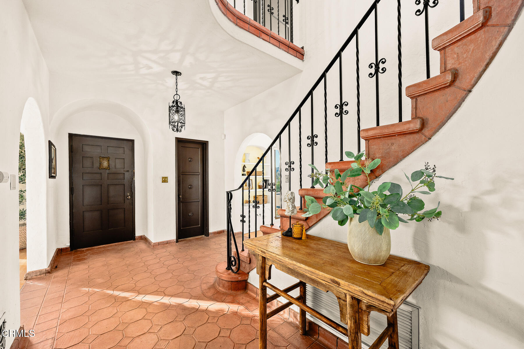 700 Arroyo Drive South Pasadena, CA 91030 - Photo 2 of 20 Foyer