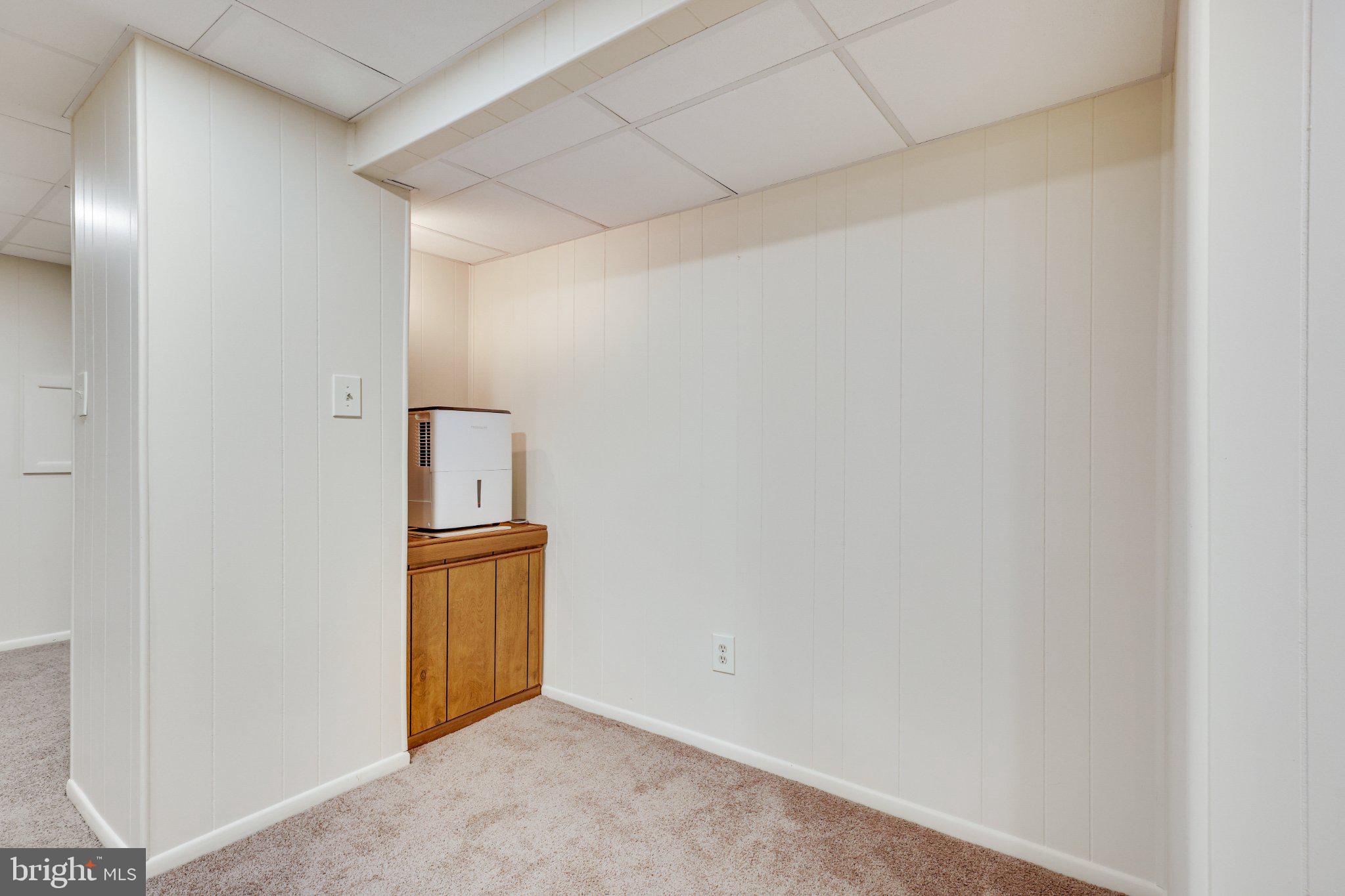 1427 Laurel Hill Road Vienna, VA 22182 - Photo 50 of 57 Versatile space ready for your vision.