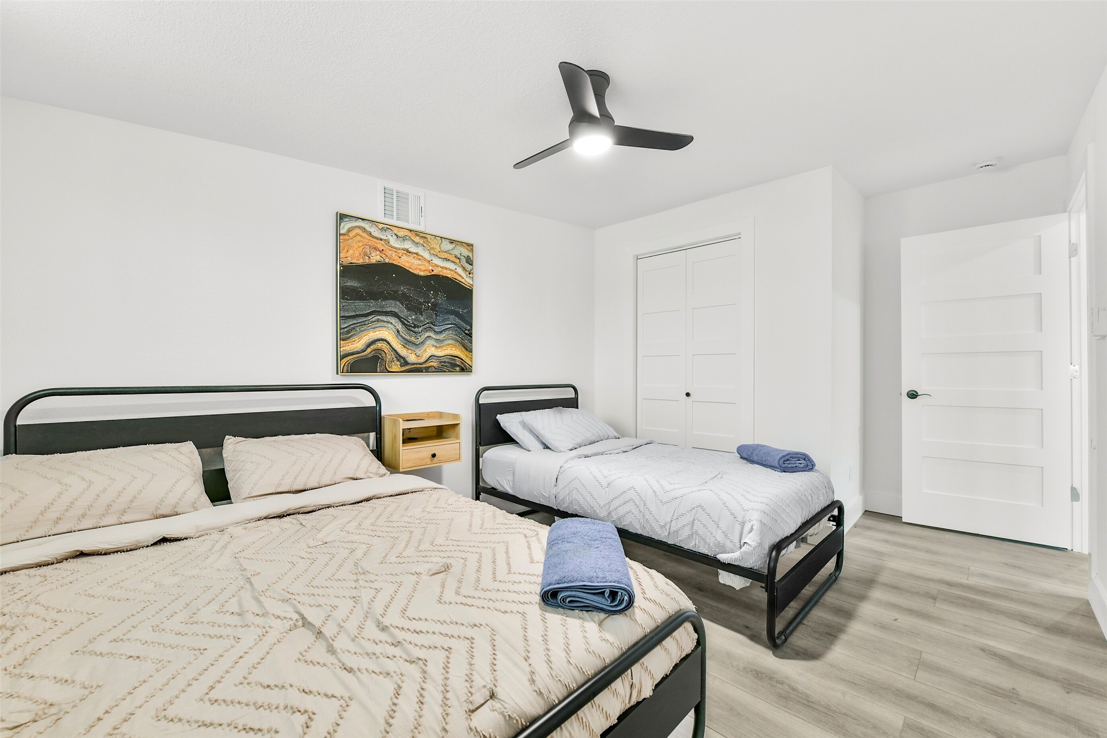 7103 Long Point Road, Unit C Houston, TX 77055 - Photo 16 of 21 Gallery Image 16