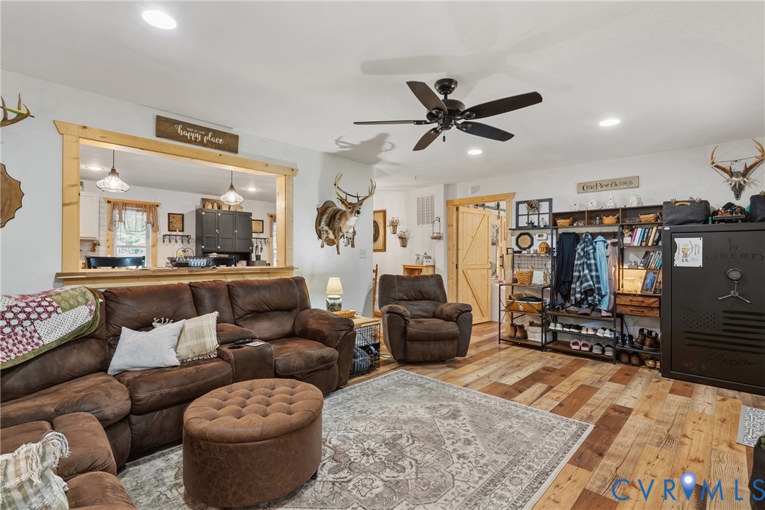 1426 Firehouse Road Howardsville, VA 24562 - Photo 8 of 62