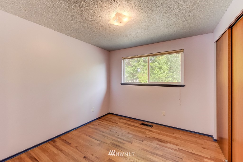 12824 Southeast 158th Street Renton, WA 98058 - Photo 13 of 21 Gallery Image 13