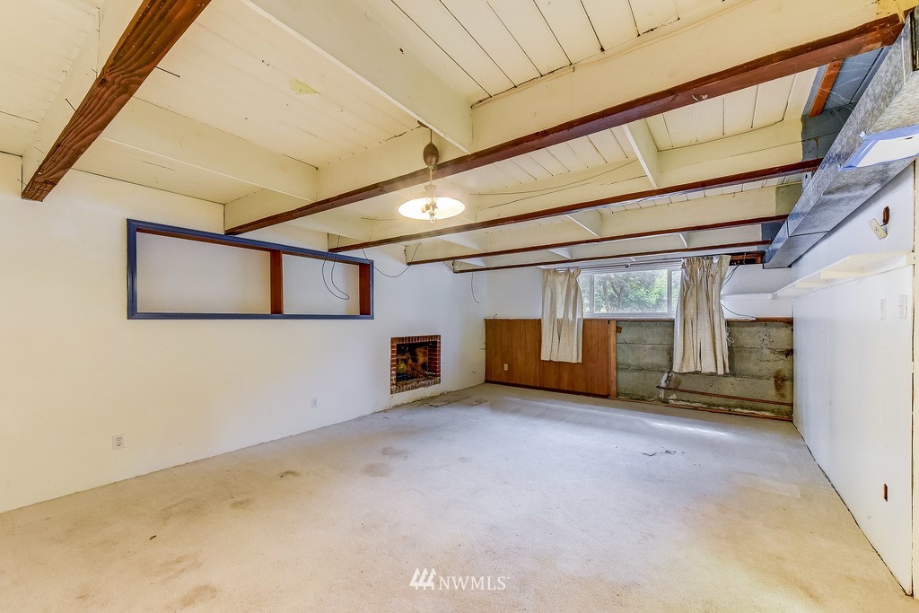 12824 Southeast 158th Street Renton, WA 98058 - Photo 15 of 21 Gallery Image 15