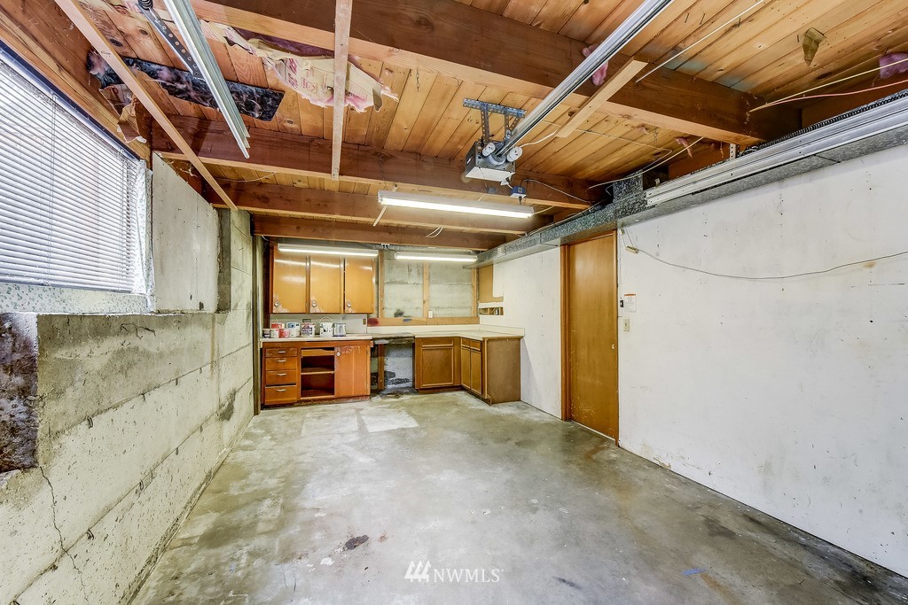 12824 Southeast 158th Street Renton, WA 98058 - Photo 16 of 21 Gallery Image 16