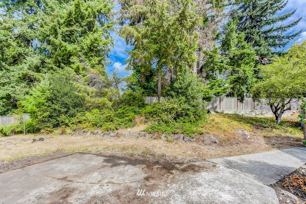12824 Southeast 158th Street Renton, WA 98058 - Photo 18 of 21 Gallery Image 18