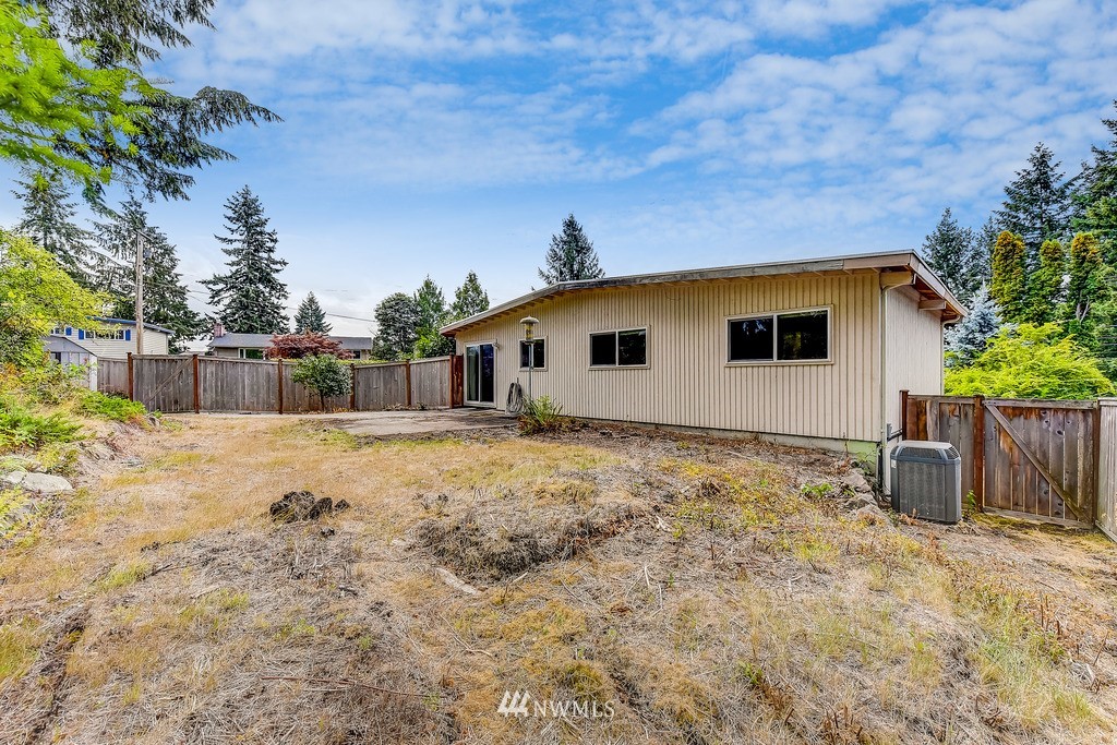 12824 Southeast 158th Street Renton, WA 98058 - Photo 20 of 21 Gallery Image 20