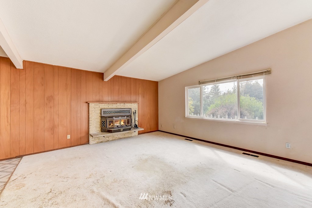 12824 Southeast 158th Street Renton, WA 98058 - Photo 6 of 21 Gallery Image 6