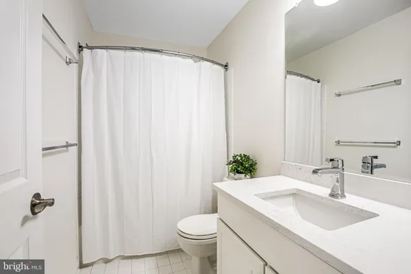 $3,300 | 5036 Greenhouse Terrace, Centreville, VA 20120