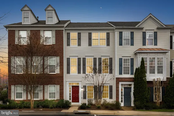 $3,300 | 5036 Greenhouse Terrace, Centreville, VA 20120