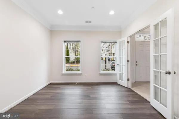 $3,300 | 5036 Greenhouse Terrace, Centreville, VA 20120
