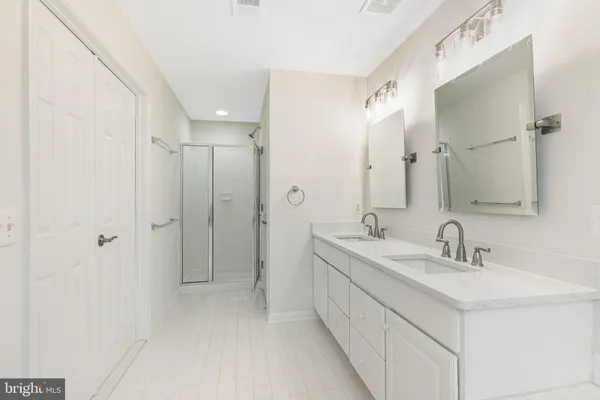 $3,300 | 5036 Greenhouse Terrace, Centreville, VA 20120