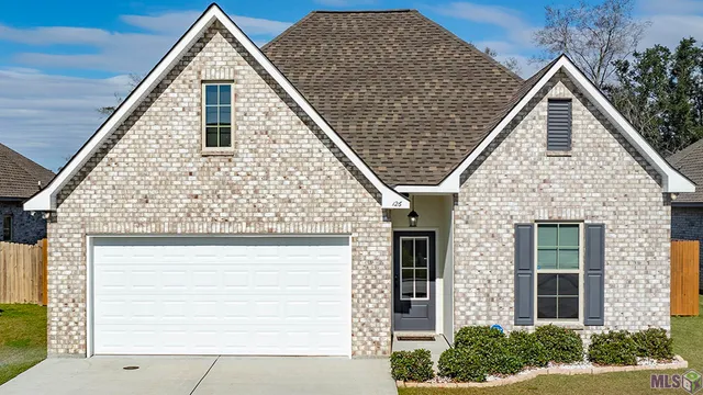 $305,000 | 126 Adley Avenue, Houma, LA 70364