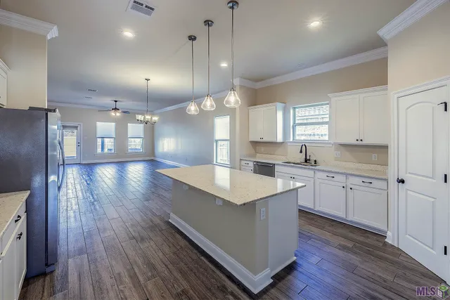 $305,000 | 126 Adley Avenue, Houma, LA 70364