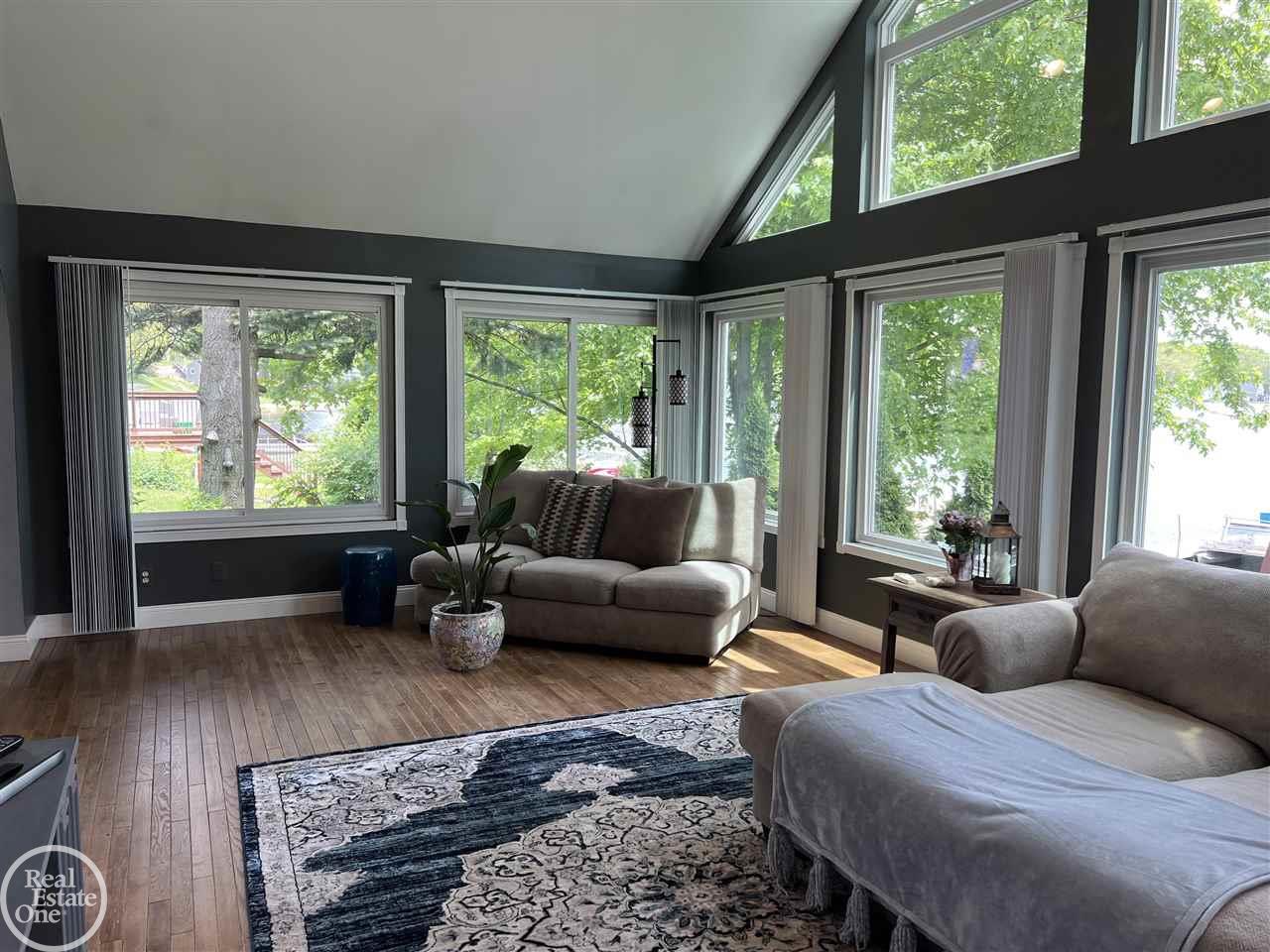 2629 Rubbins Road Howell, MI 48843 - Photo 13 of 63