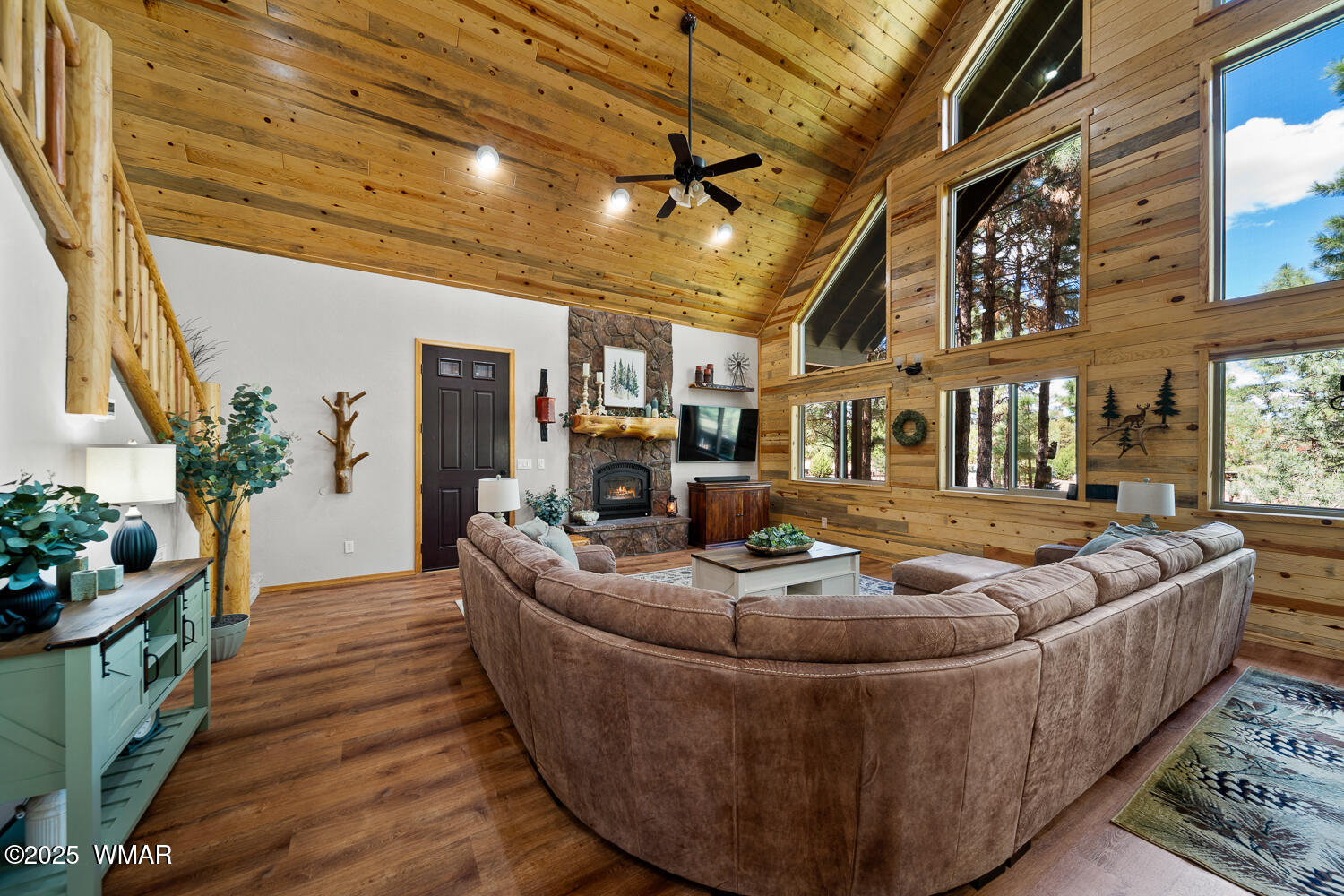 2046 Christmas Pine Road Overgaard, AZ 85933 - Photo 17 of 77