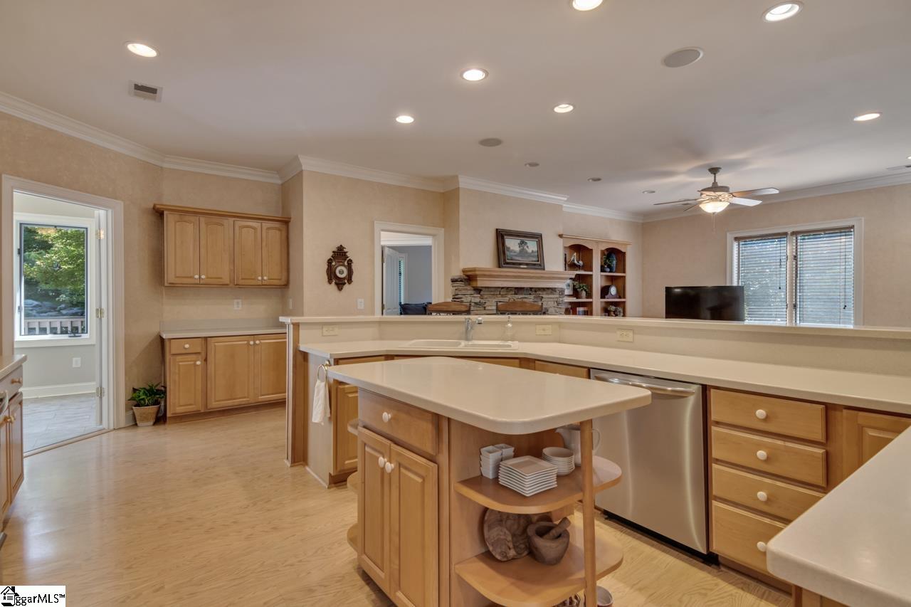 2 Foxboro Road Travelers Rest, SC 29690 - Photo 8 of 35 Gallery Image 8