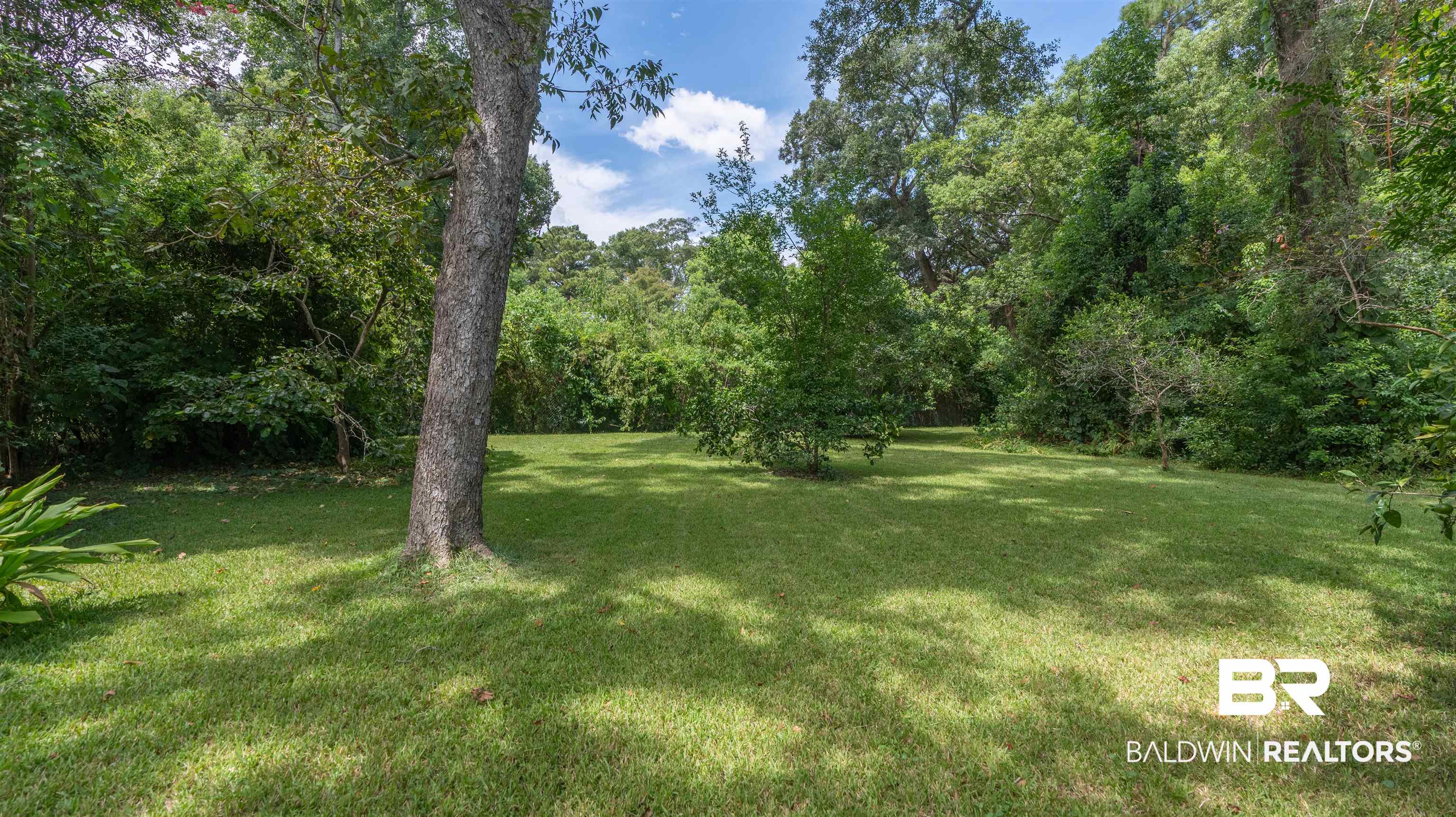 2126 Barron Place Mobile, AL 36605 - Photo 31 of 33 View of yard