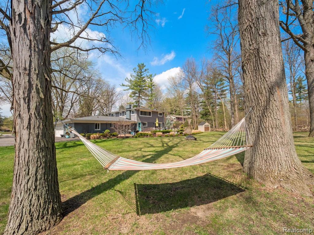 32110 Lahser Road Beverly Hills, MI 48025 - Photo 39 of 41