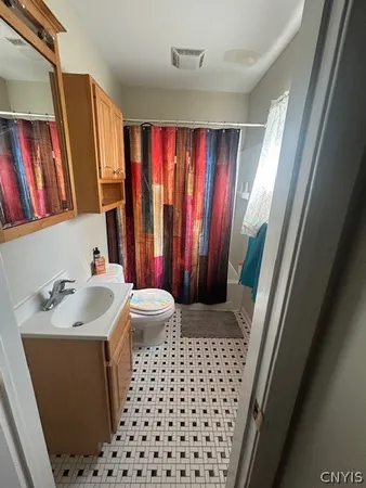 $825 | 1012 Cadillac Street, Salina, NY 13208