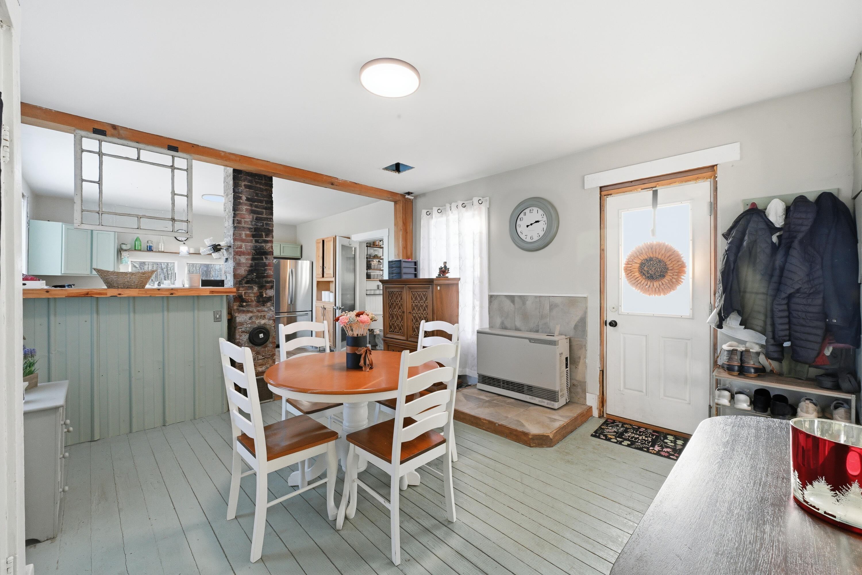 650 North Nobleboro Road Waldoboro, ME 04572 - Photo 4 of 29 110340gr-102
