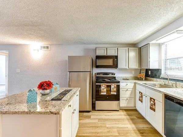 $1,440 | 9911 Aquarius Drive, Unit 7, Port Richey, FL 34668