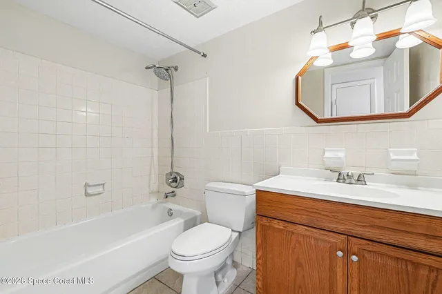 $130,000 | 190 East Olmstead Drive, Unit F28, Titusville, FL 32780