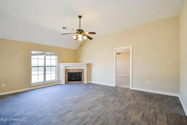 $1,895 | 8128 Park Pike, Southaven, MS 38671