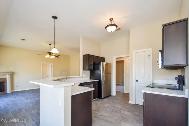 $1,895 | 8128 Park Pike, Southaven, MS 38671