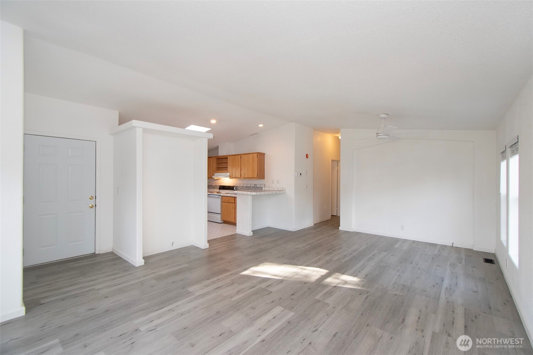 642 North 7th Avenue Sequim, WA 98382 - Photo 7 of 40