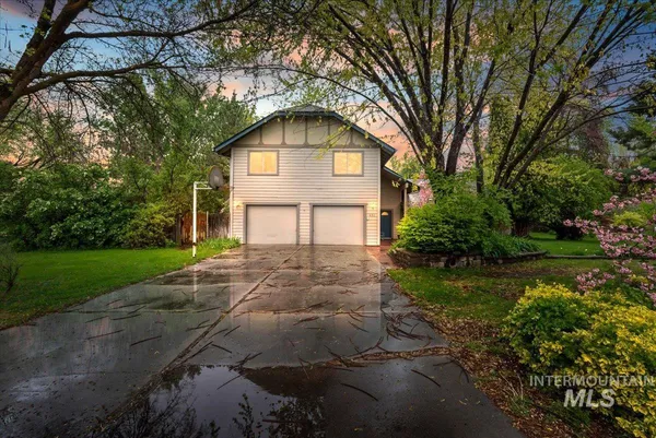 $1,186,000 | 832 West Hialeah Drive, Eagle, ID 83616