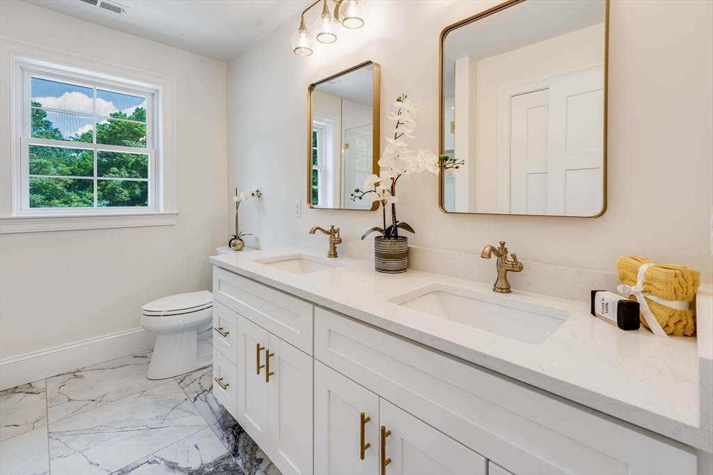 125 Greenwood Road Andover, MA 01810 - Photo 20 of 37 Gallery Image 20