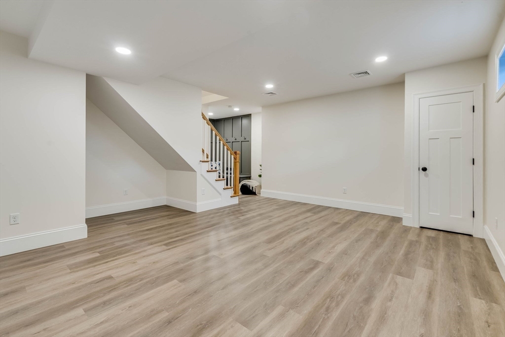 125 Greenwood Road Andover, MA 01810 - Photo 26 of 37 Gallery Image 26