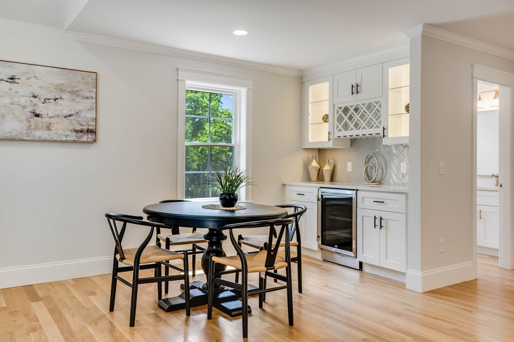 125 Greenwood Road Andover, MA 01810 - Photo 5 of 37 Gallery Image 5