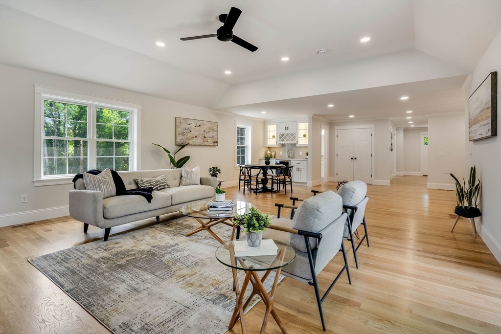 125 Greenwood Road Andover, MA 01810 - Photo 7 of 37 Gallery Image 7
