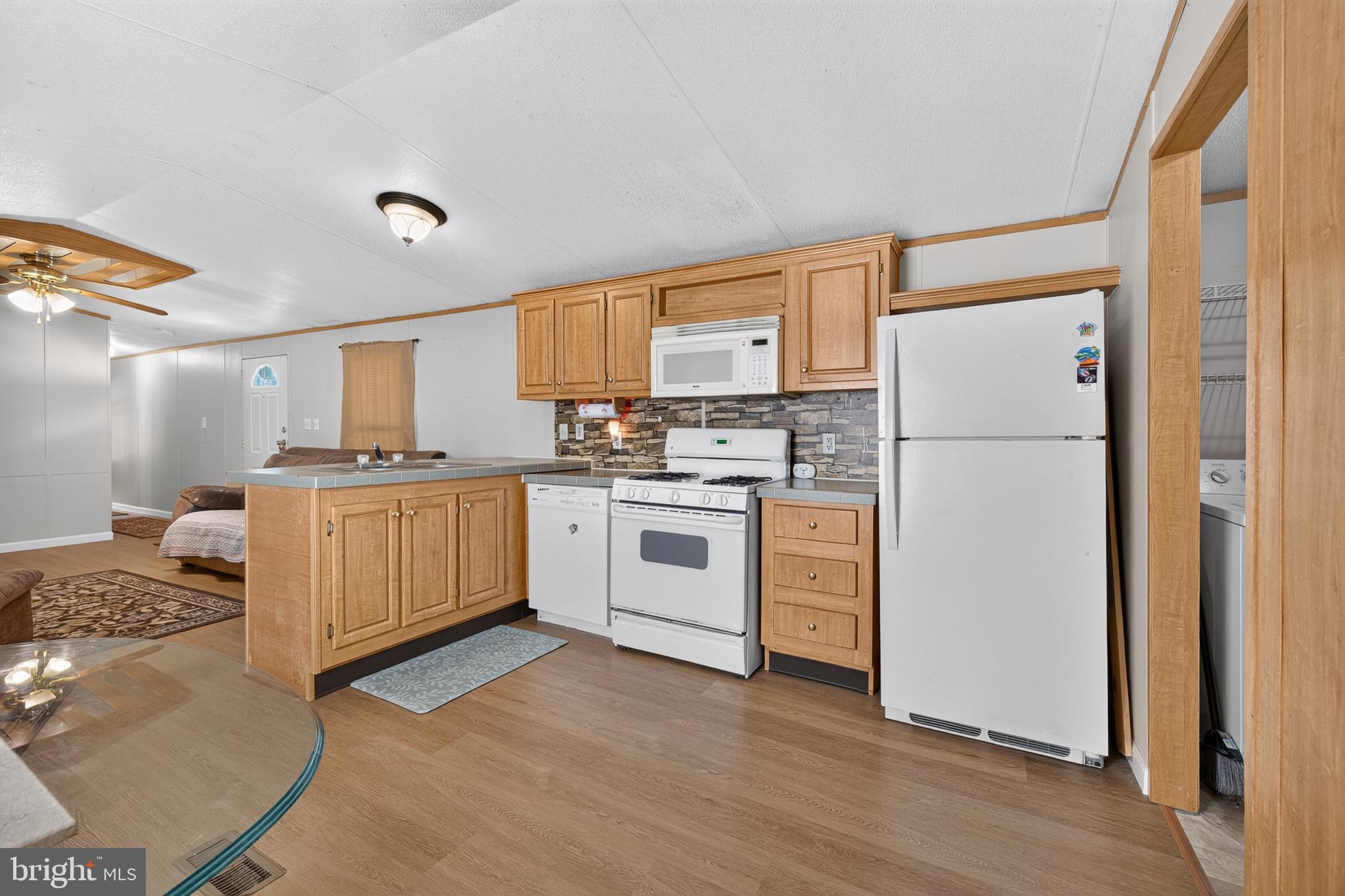 8 West Reybold Drive, Unit 8 Middletown, DE 19709 - Photo 6 of 30 Cozy kitchen with modern finishes.