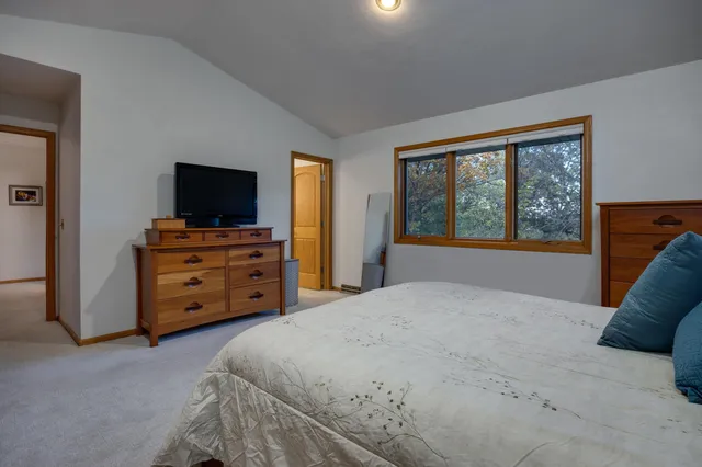 $419,000 | 1506 Winchester Place, Janesville, WI 53548