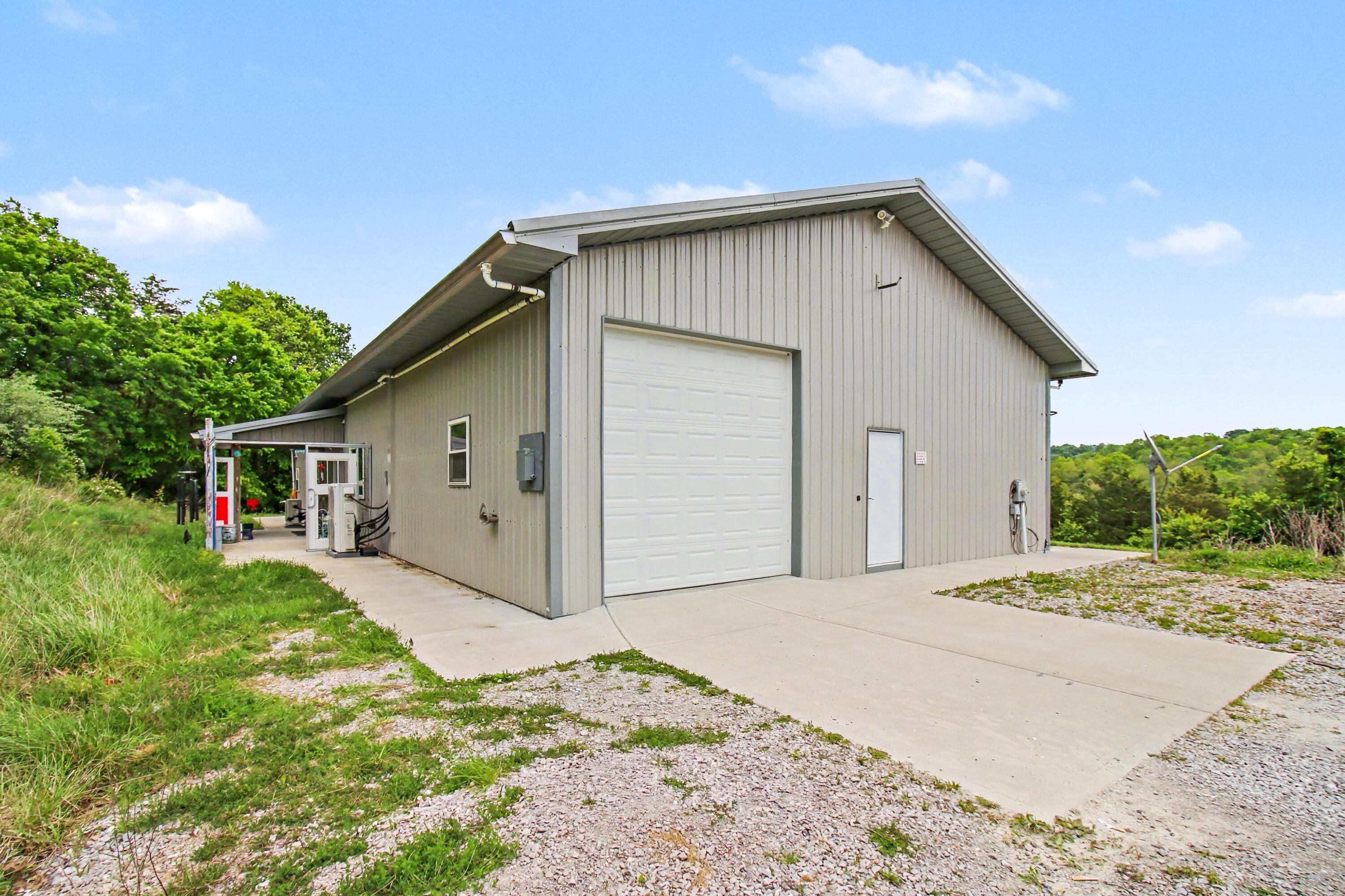 8768 Stonehouse Road Alexandria, KY 41001 - Photo 5 of 37