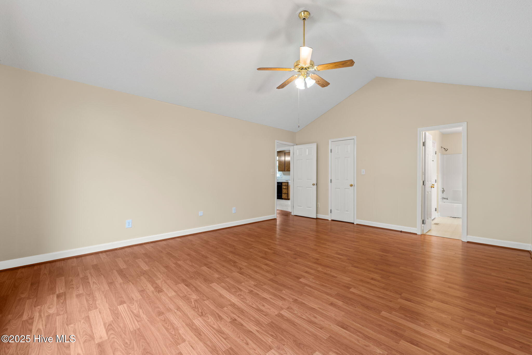 2782 North Shiloh Road Garner, NC 27529 - Photo 19 of 40 19-web-or-mls-DSC00590