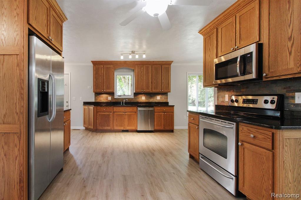 999 Tyrrell Road Bancroft, MI 48414 - Photo 5 of 29