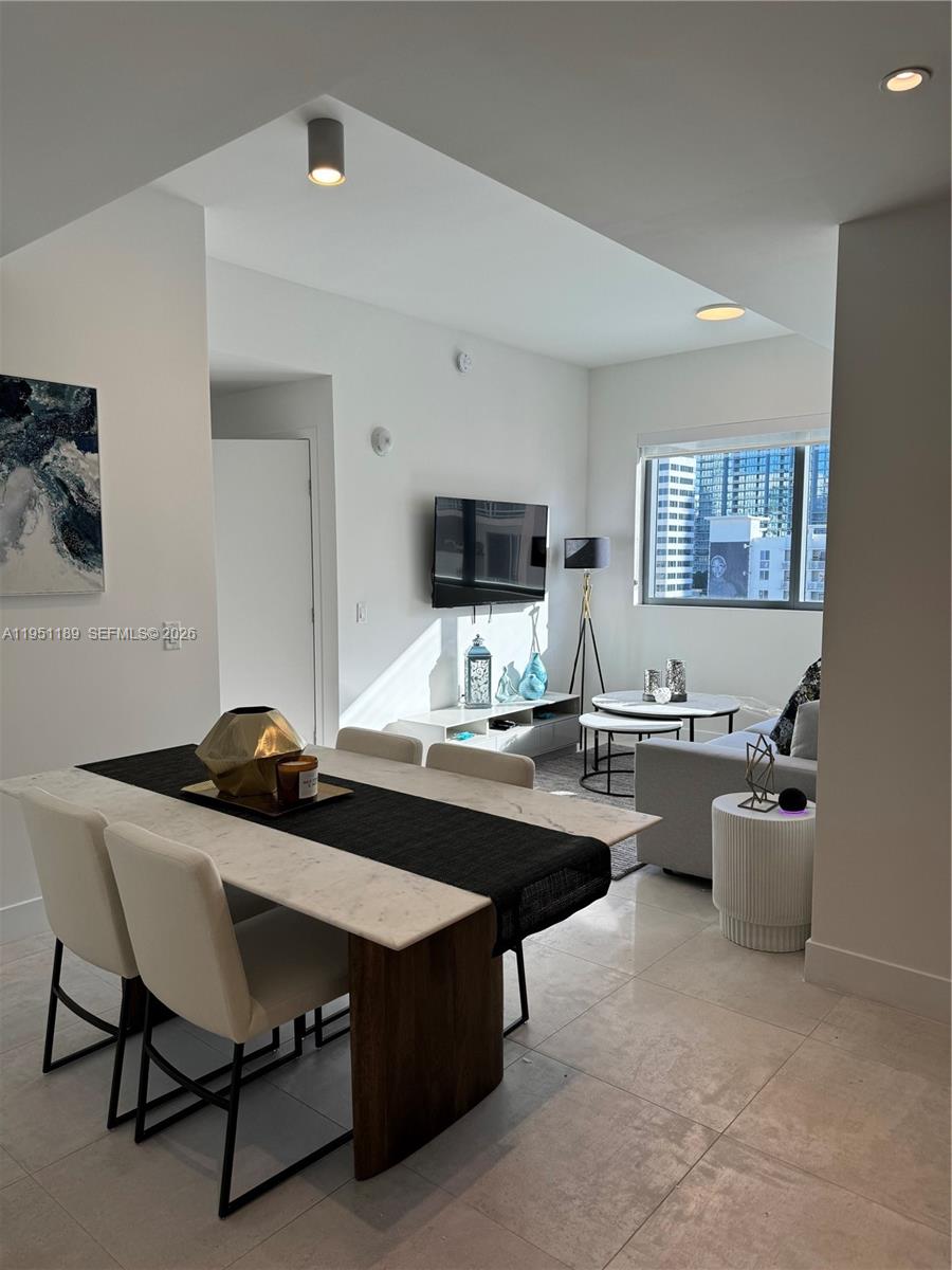 239 Southwest 9th Street, Unit 1405 Miami, FL 33130 - Photo 2 of 20